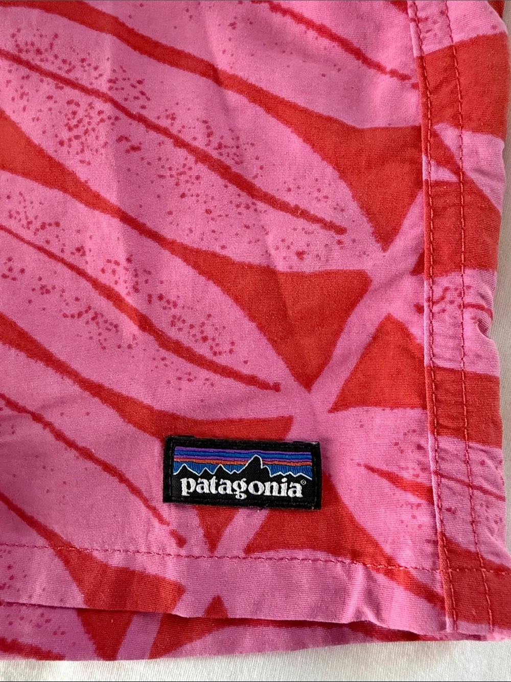 Patagonia Women’s Baggies Shorts Eucalyptus Fronds Catalan Coral Print Medium